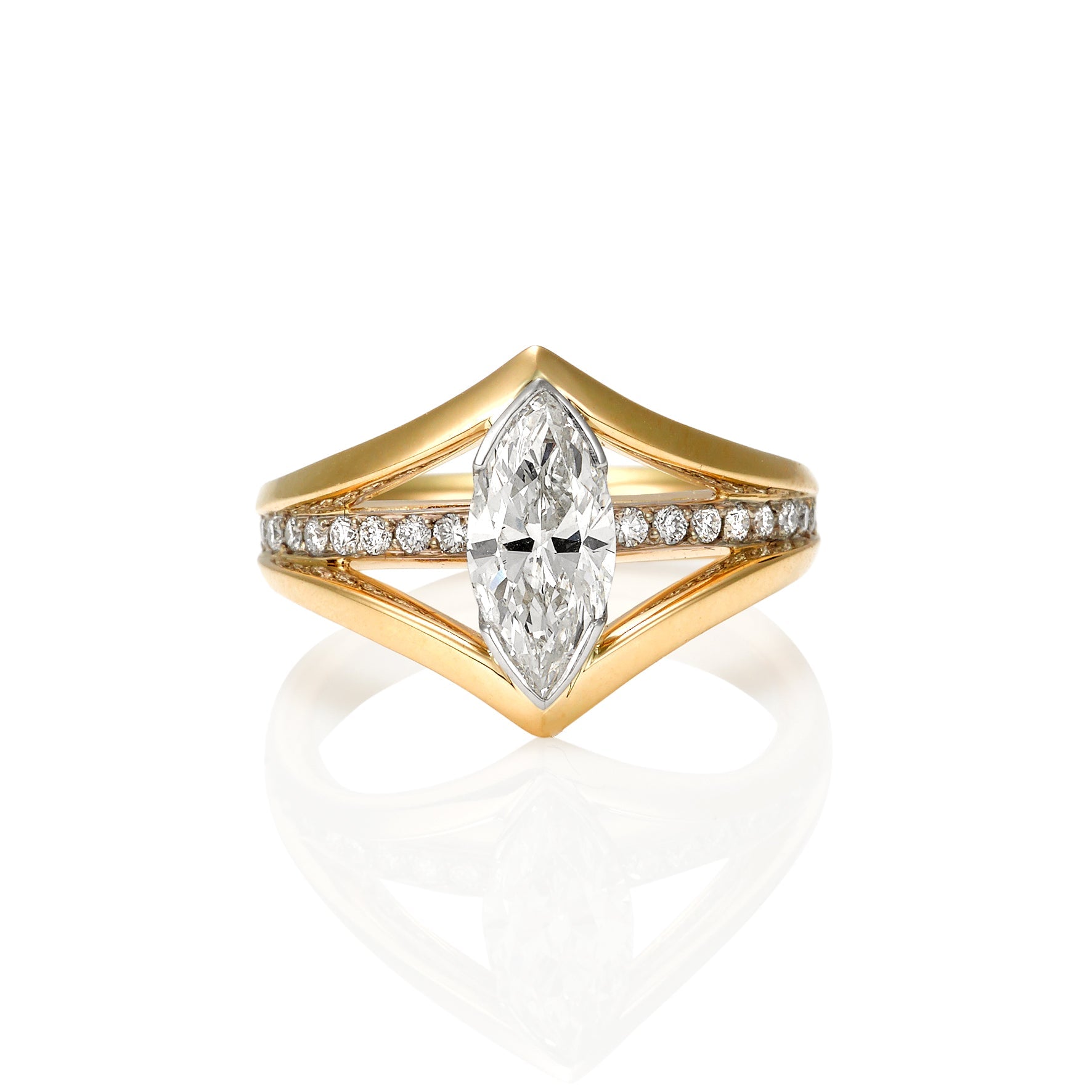 Ellipse Marquise Engagement Ring