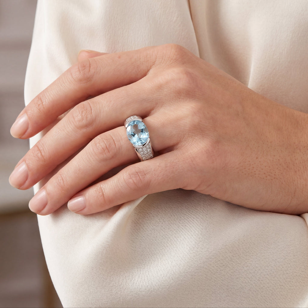 Aquamarine & Diamond Ring, view 2 — Levendi Jewellers
