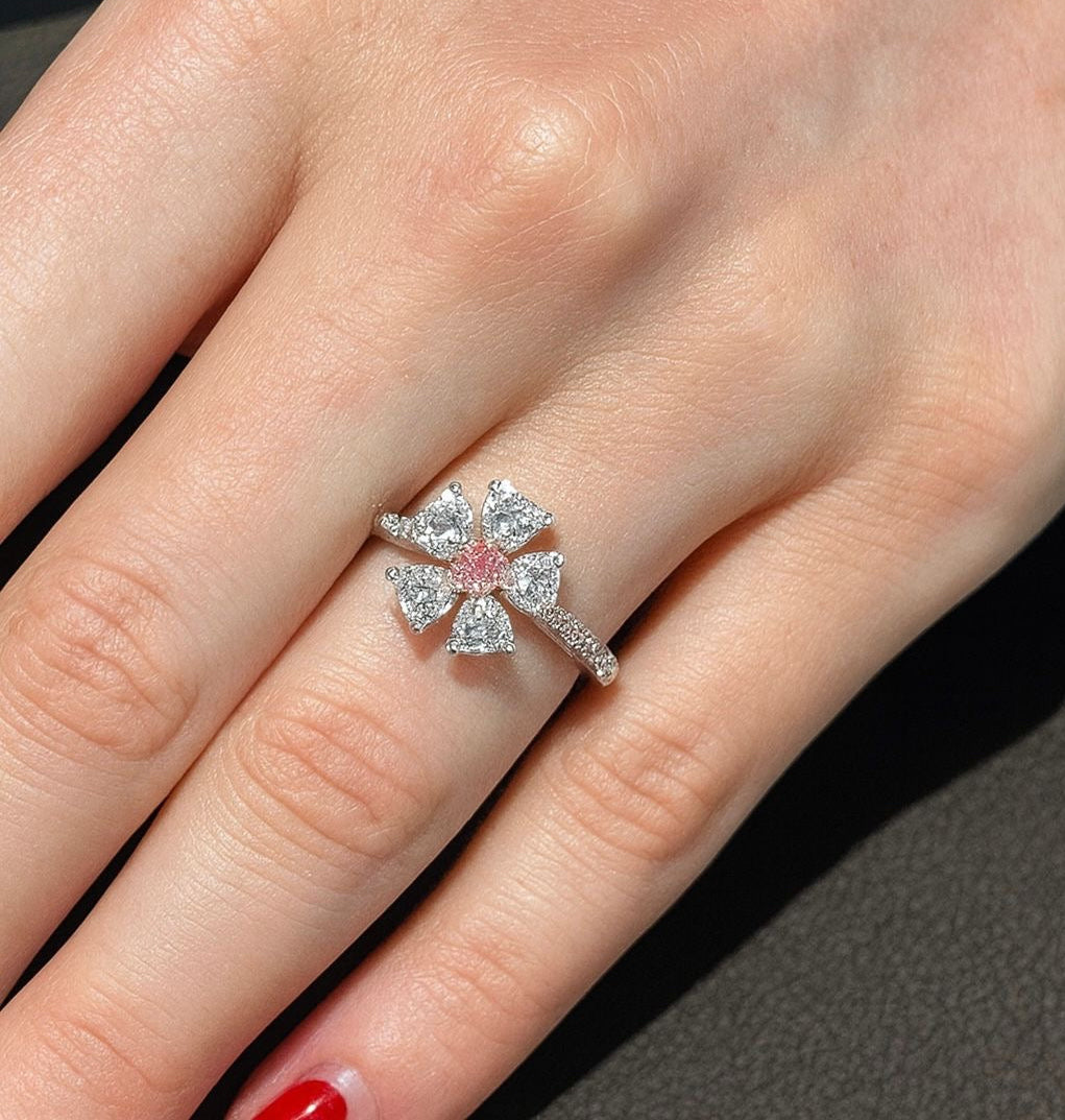 Flora Pink - Pink Diamond 0.17ct