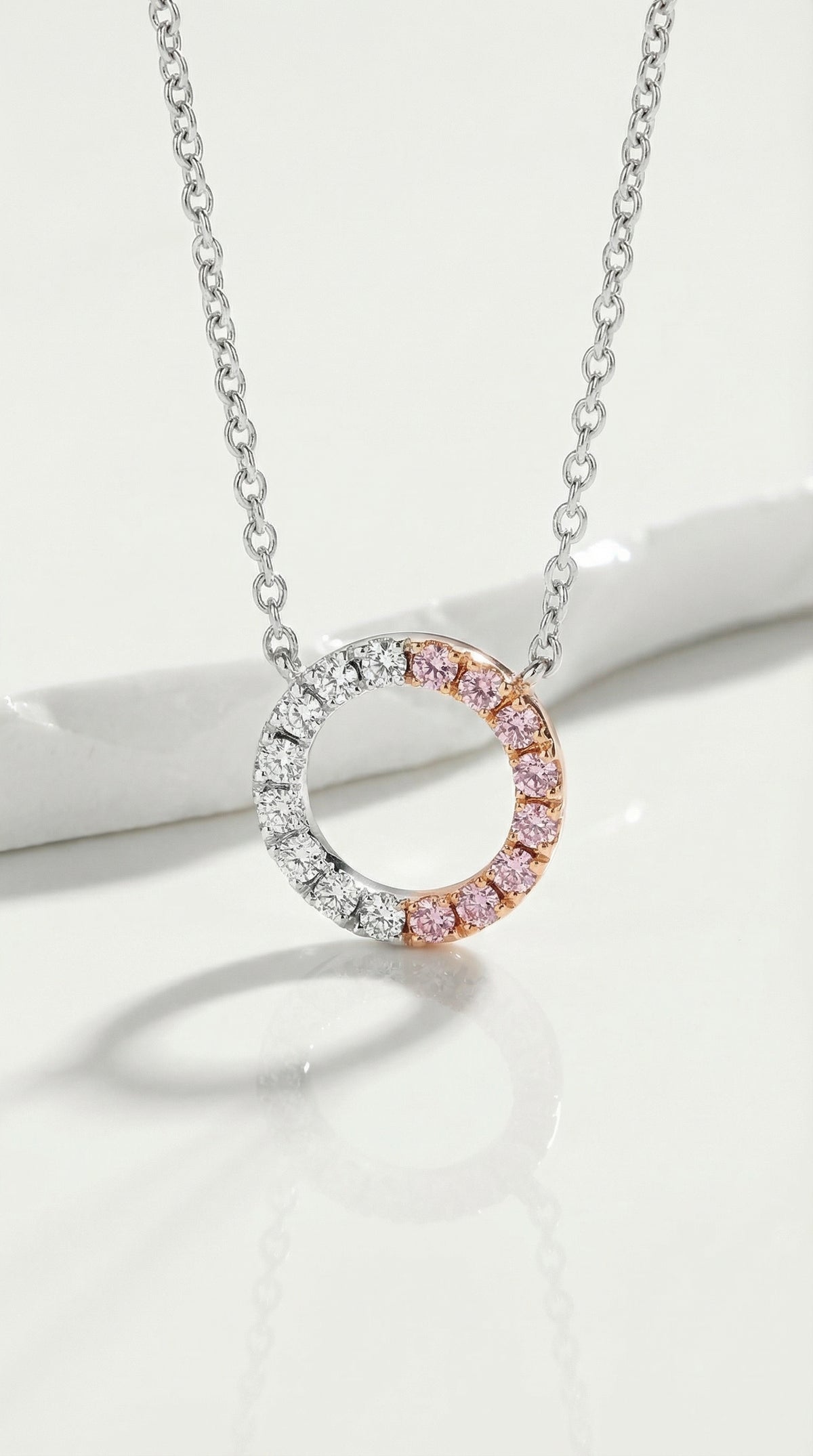 Argyle Essence - Pink Diamonds Circle Pendant — Levendi Jewellers