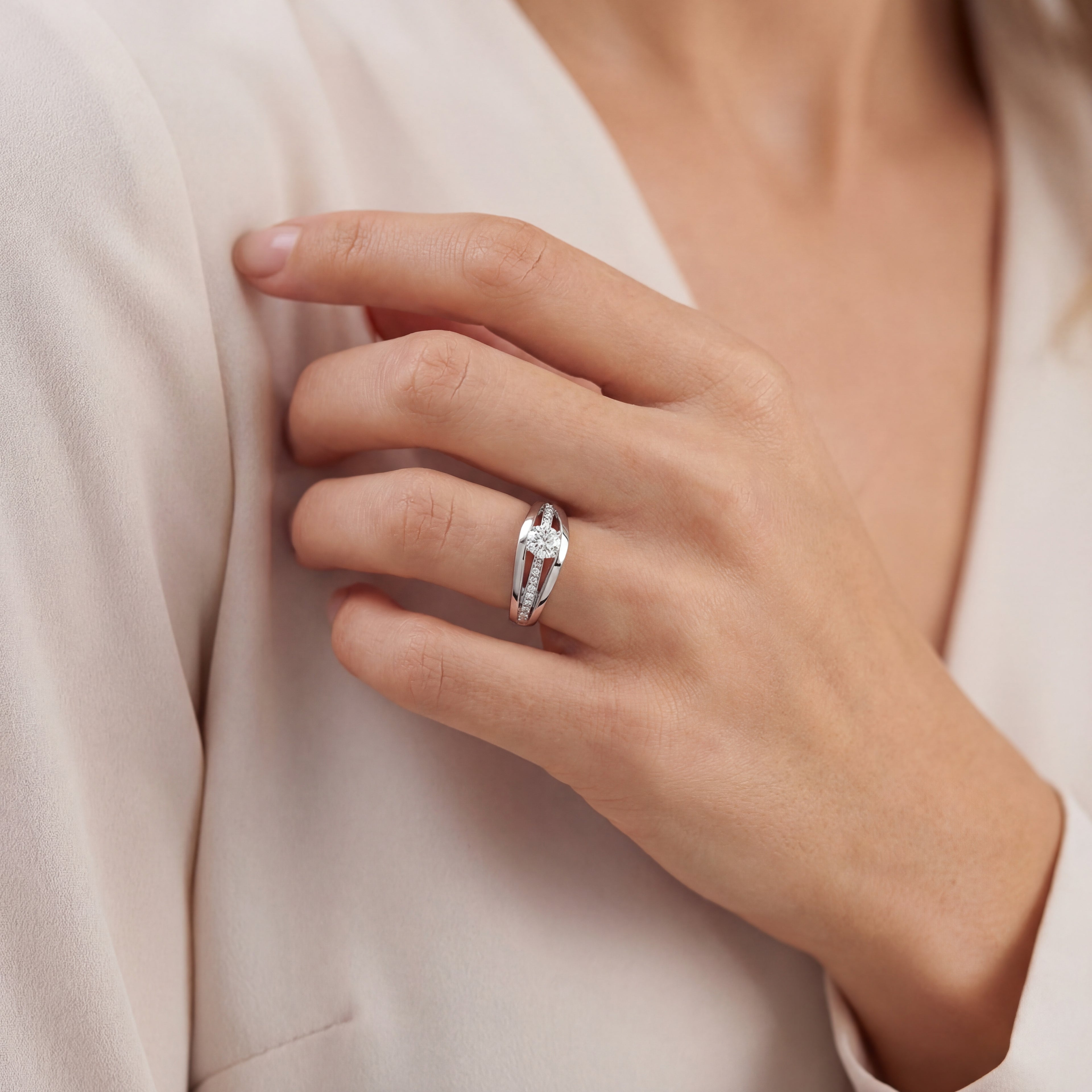 The Ellipse Round Brilliant Cut Diamond Ring