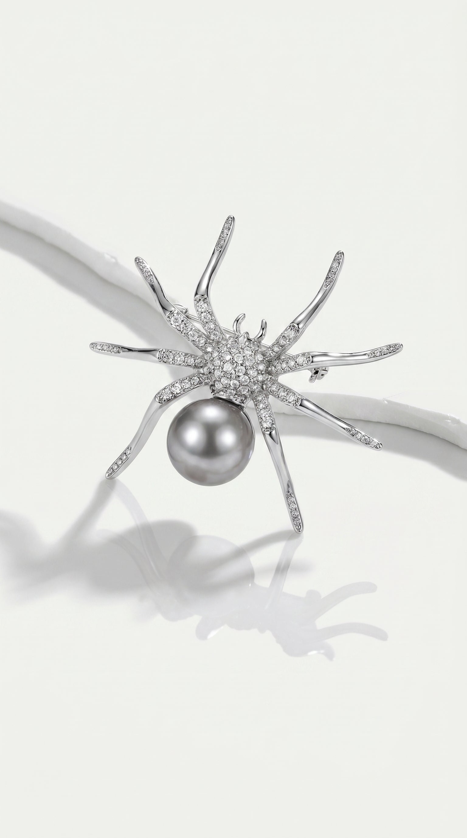 Arachnea Aurea - Web of love Diamond & Tahitian Pearl Brooch