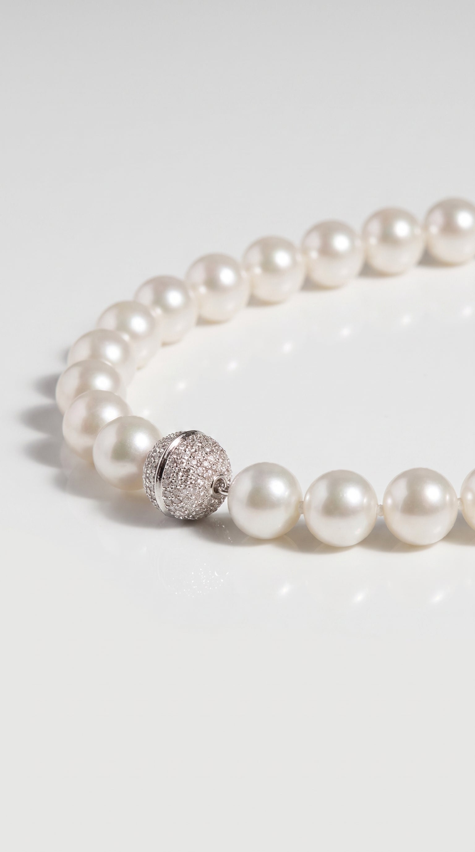 Australian South Sea White Pearl Strand Necklace Graduated 10-12 mm Diamond Pavee Clasp