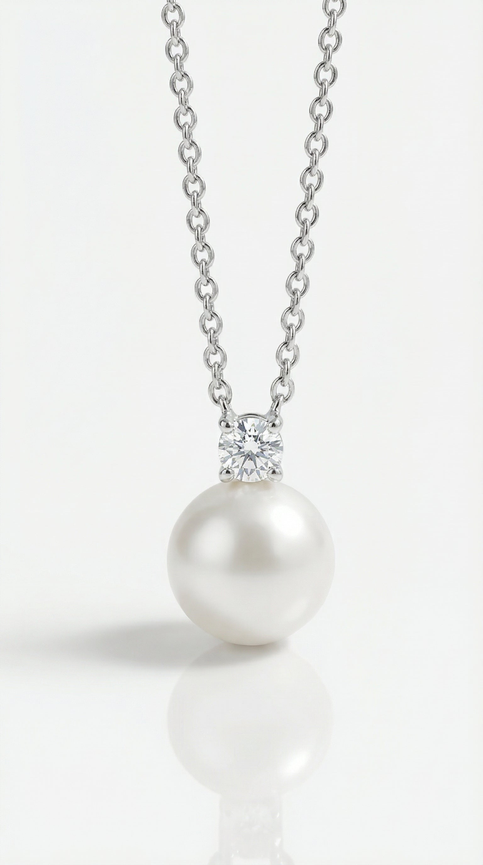 Australian South Sea Pearl - 12 mm Classic Single Diamond Pendant