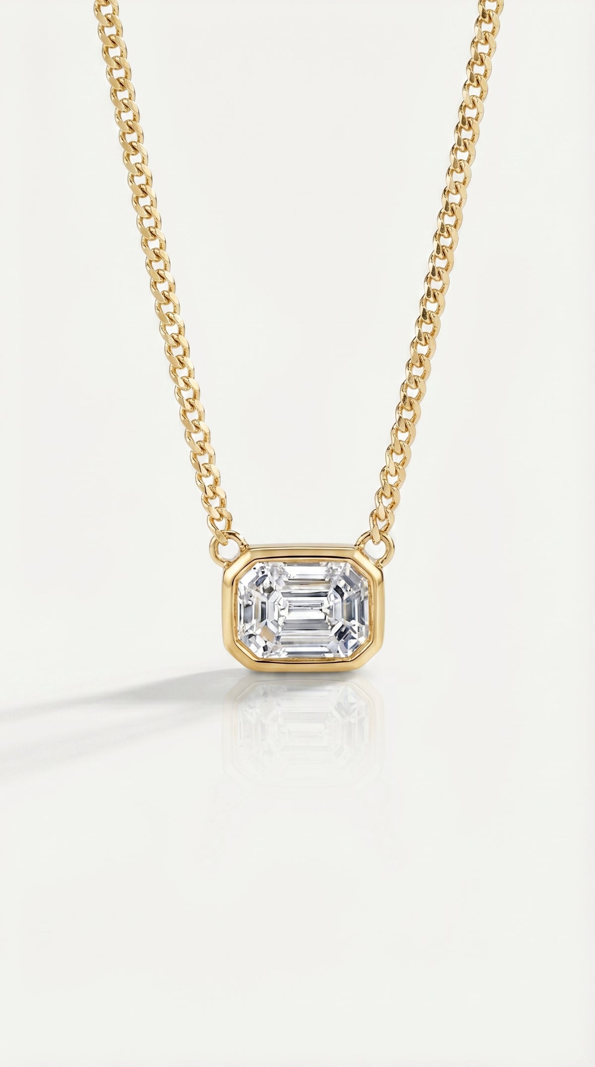 Cara - Cluster Diamonds Pendant — Levendi Jewellers