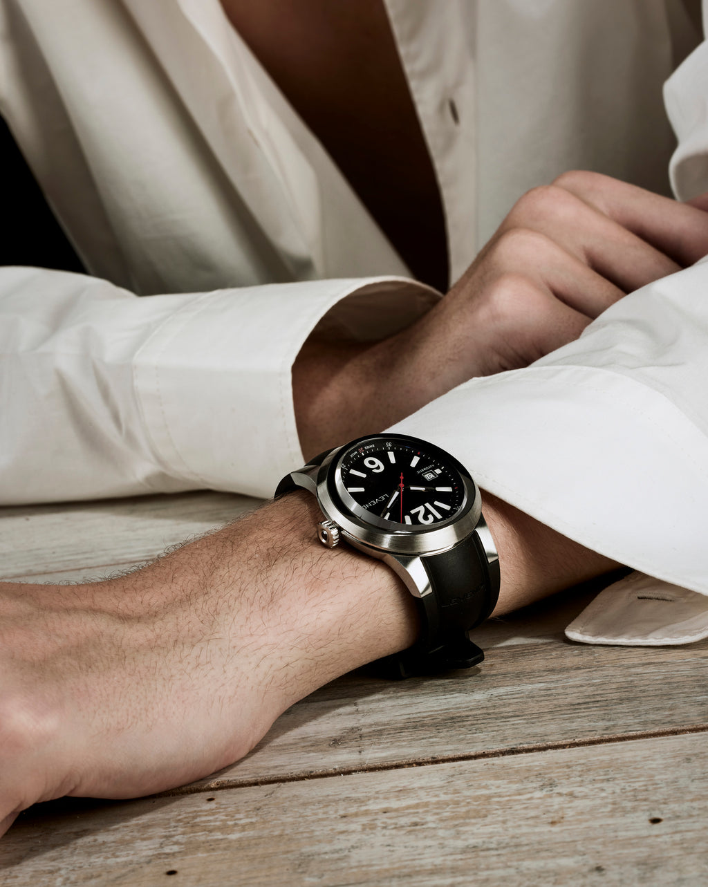 ITHACA SPORTS - Black & White, view 6 — Levendi Jewellers