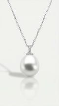 Australian South Sea Pearl - Oval 14 mm Kettle Diamond Bail