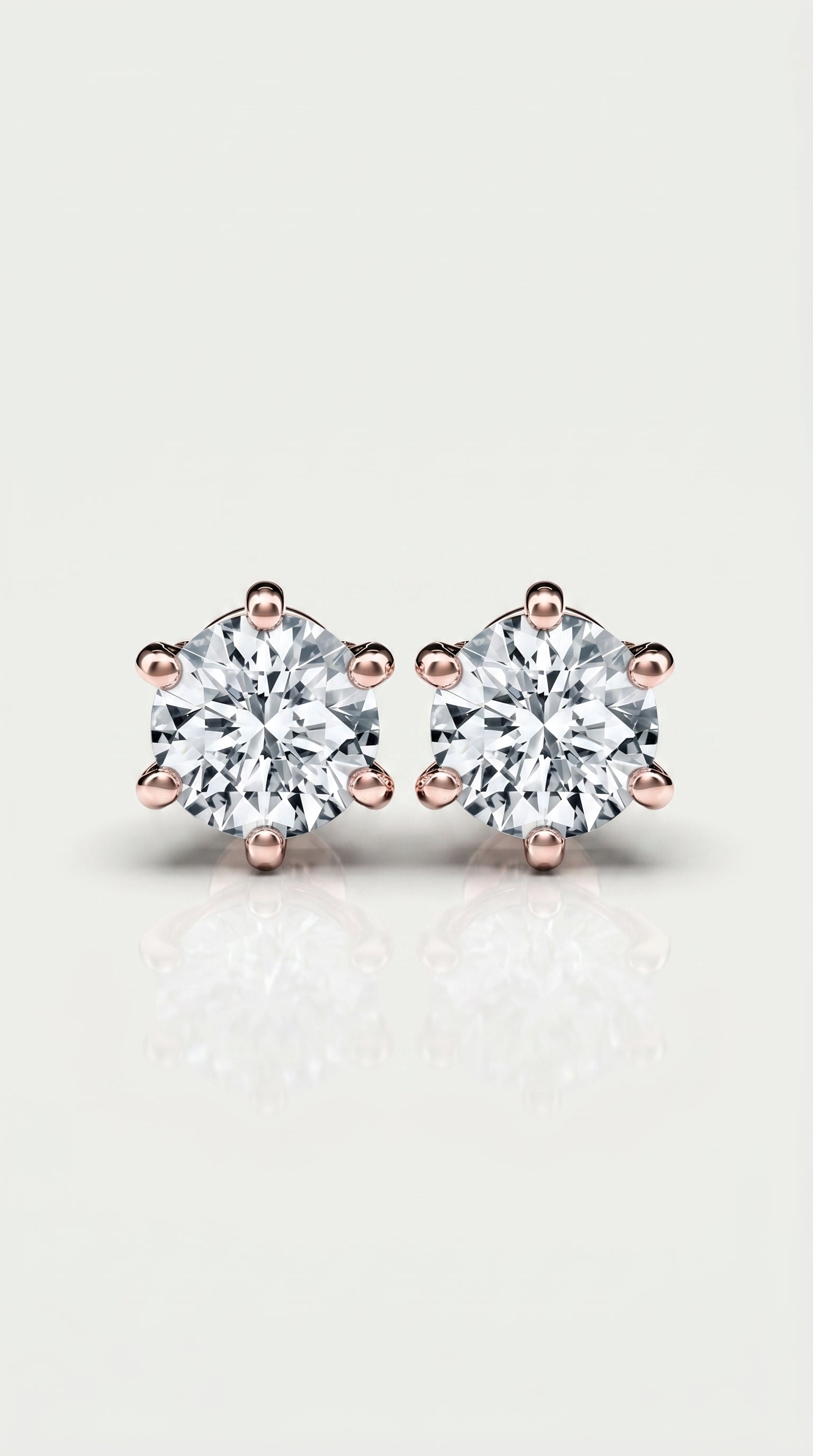 Classic Levendi 6 Claws Diamond Studs