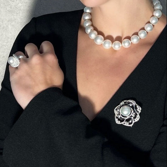 Reflection of the Moon Ring