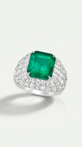EMERALD & DIAMOND RING