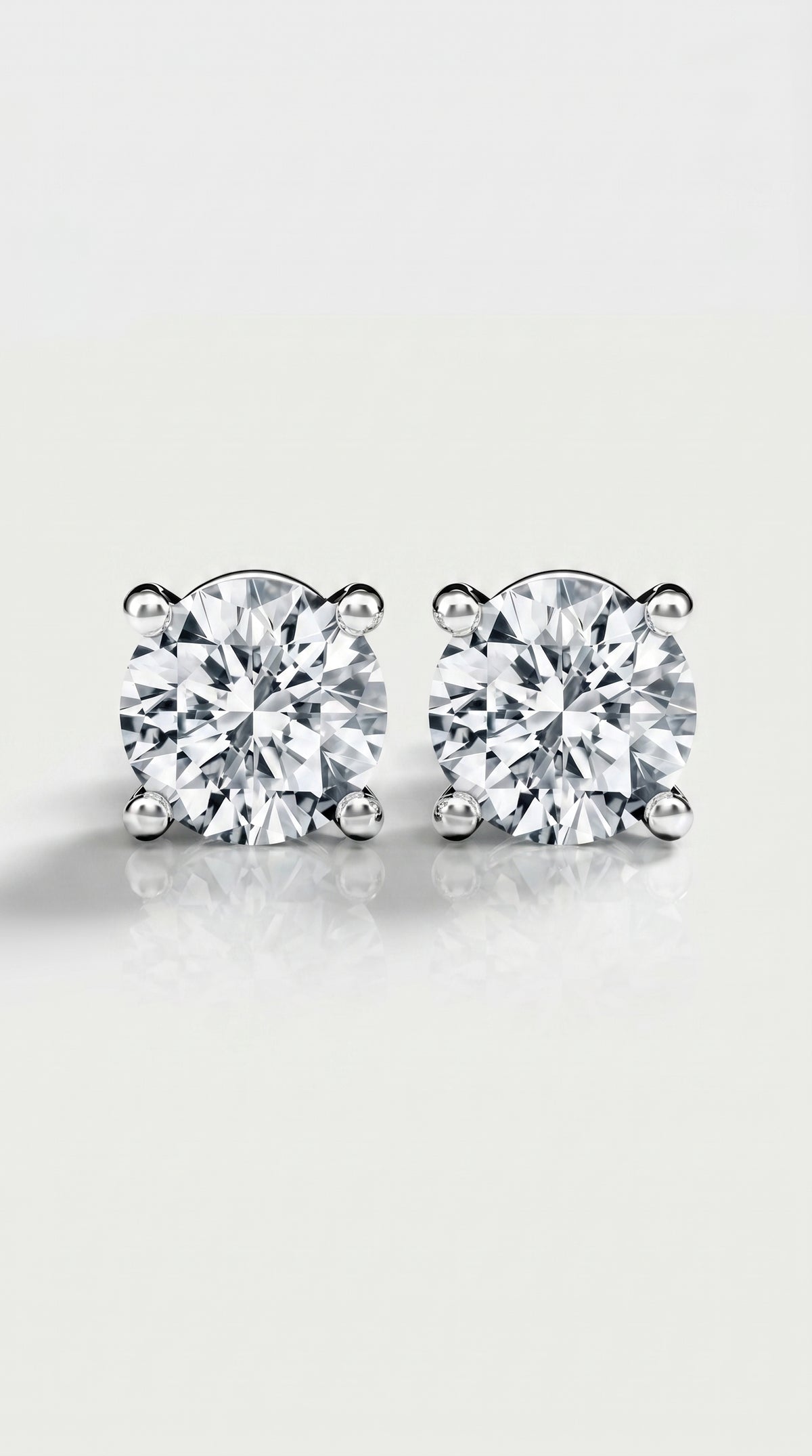 Classic Levendi 4 Claws Diamond Studs — Levendi Jewellers