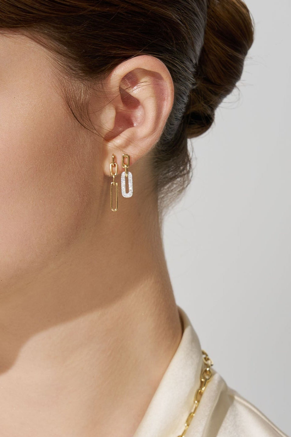 Paper Clip Oval Links Gold Earrings