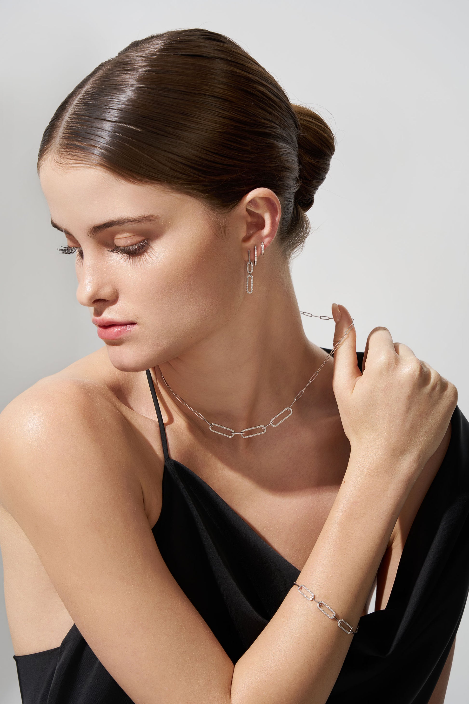 Paper Clip Oval Links Diamond Necklace