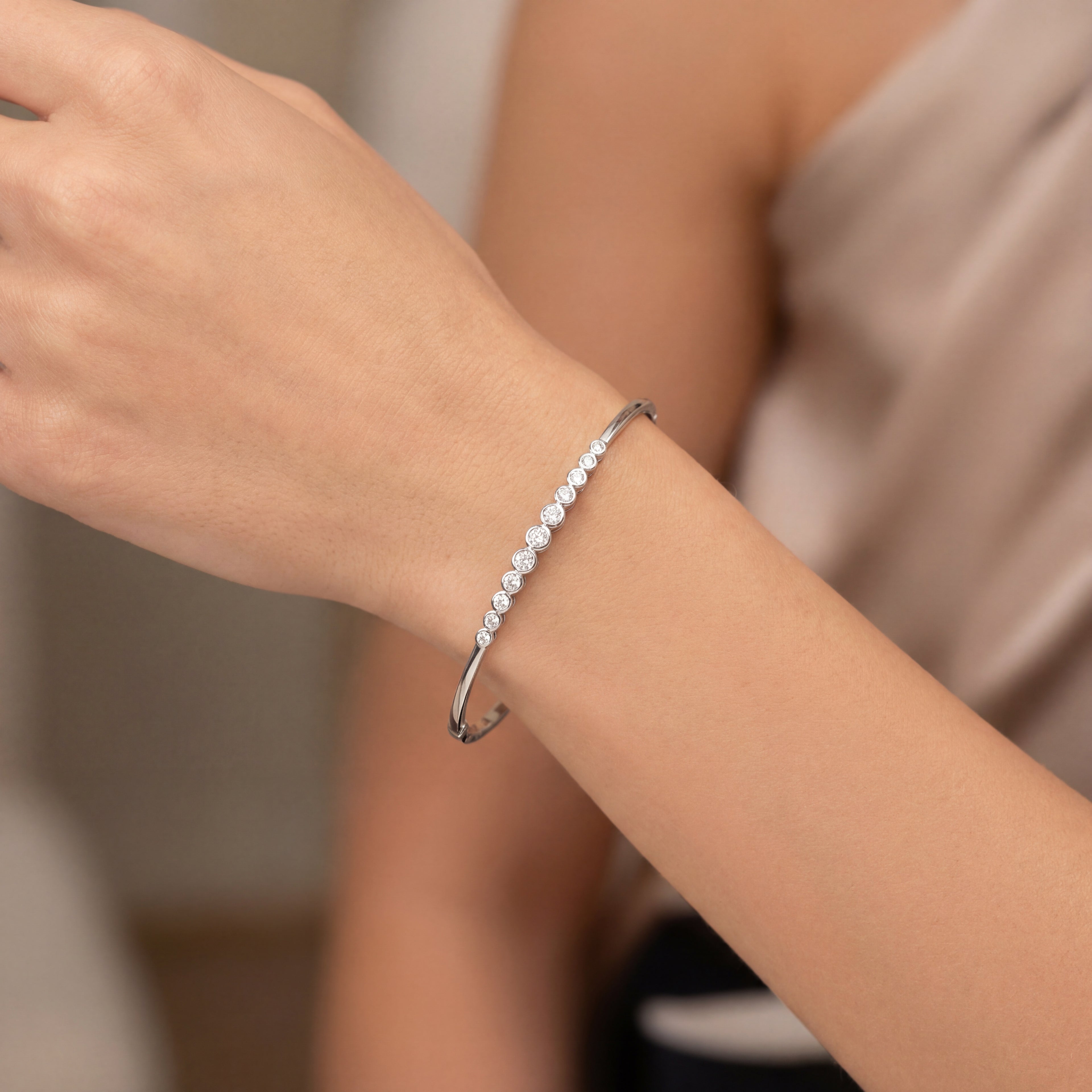Pure Line - Bezel set Diamonds Bangle
