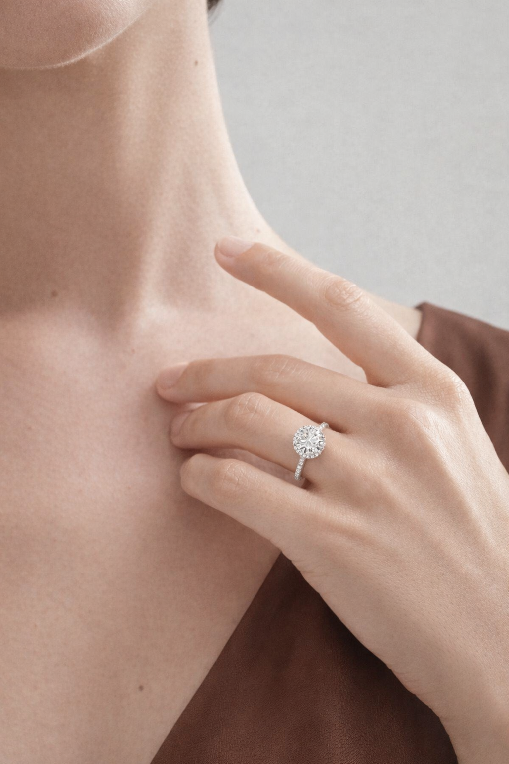 Levendi Classic - Round Brilliant Cut Halo Engagement Ring, view 2 — Levendi Jewellers