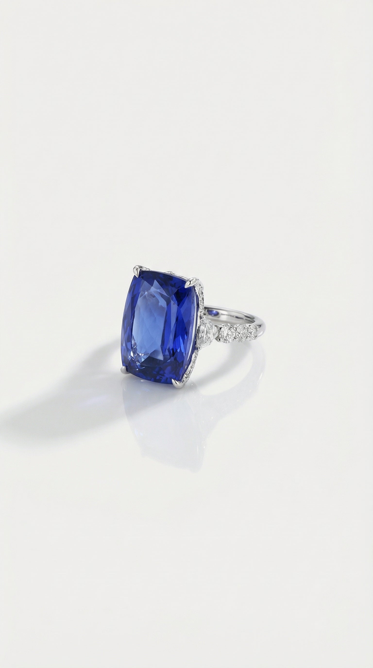 Nocturne Dream - Tanzanite Ring