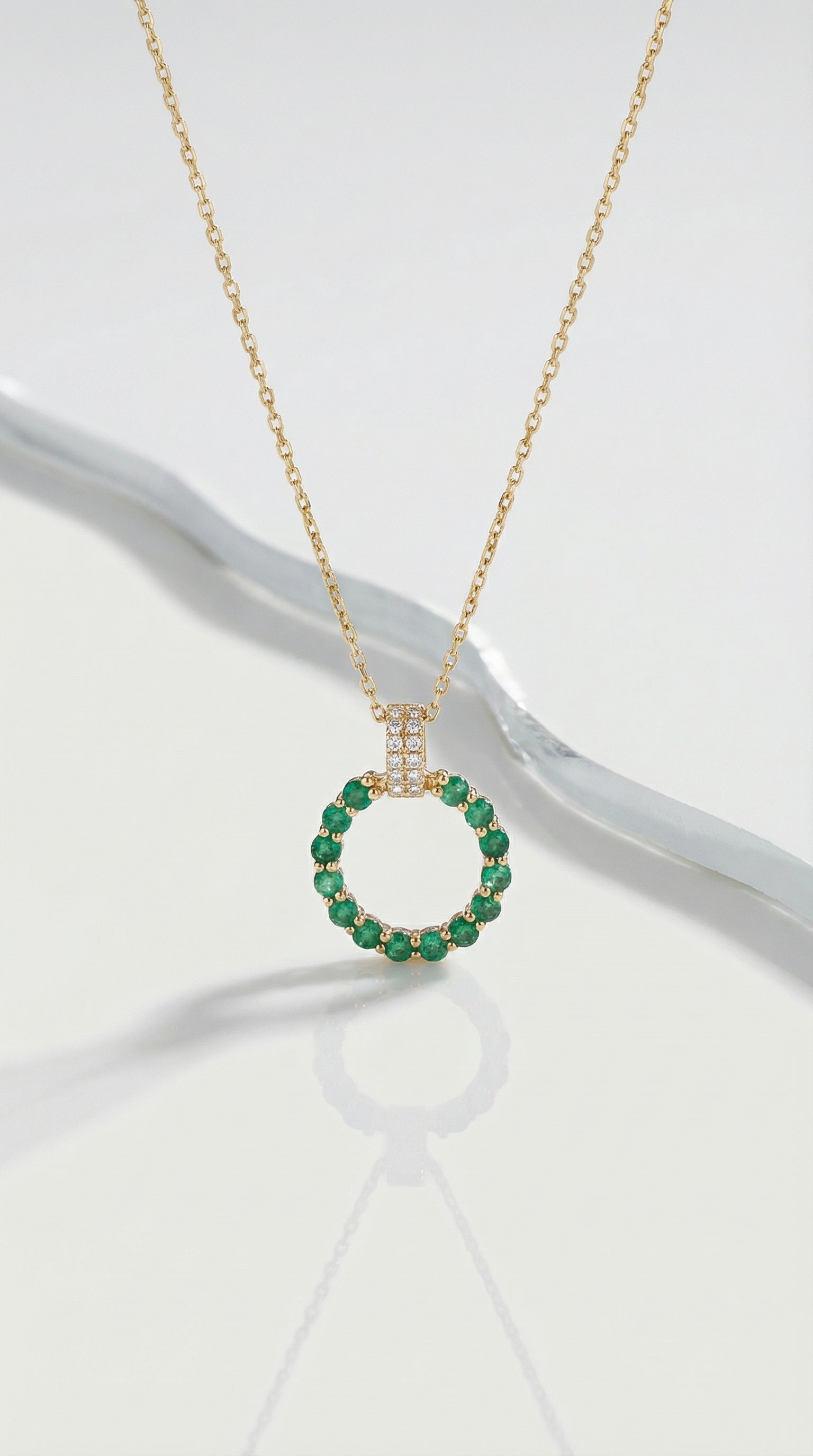 Levendi Essentials - Eternal Emeralds & Diamonds Pendant