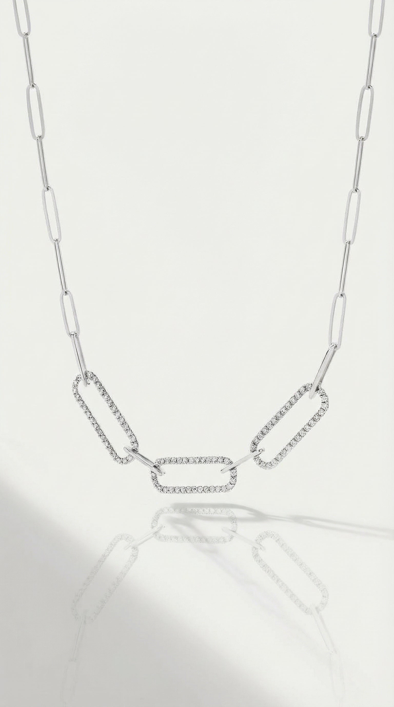 Levendi Essentials - Paper Clip Oval Links Diamond Necklace