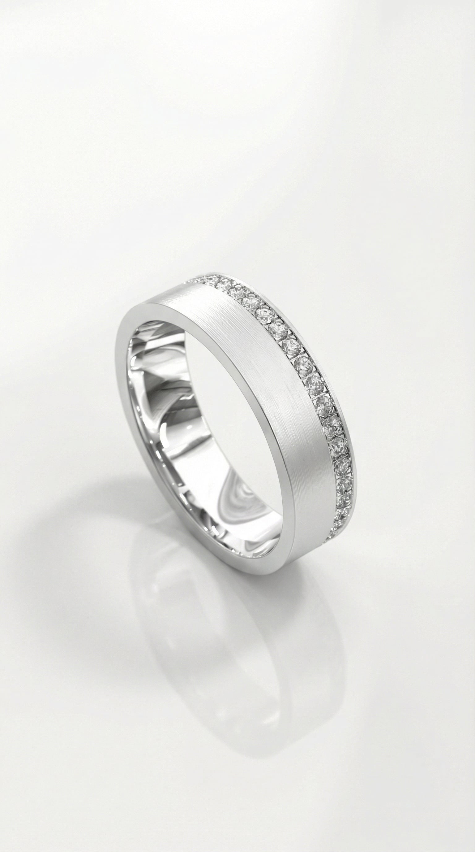 Full Circle Diamond Ring