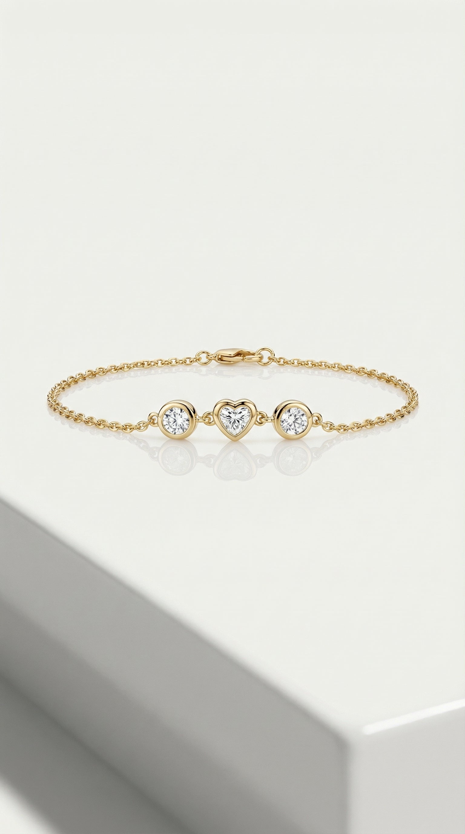 Fine 3 Diamonds Bezel Bracelet