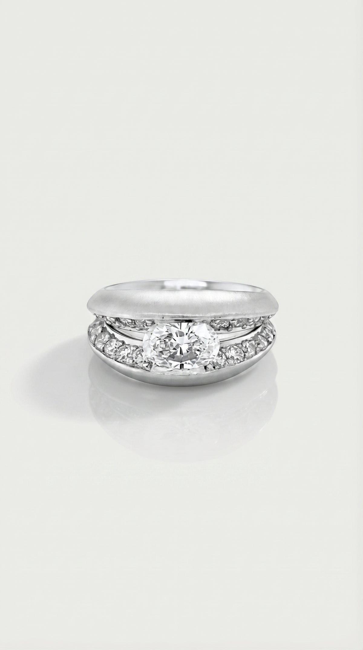 The Oyster Design Award Winning Diamond Ring — Levendi Jewellers