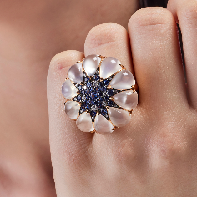 Moon & Star Ring, view 4 — Levendi Jewellers