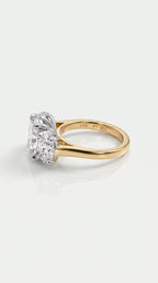 Levendi Classic Trilogy - Oval Diamond Engagement Ring