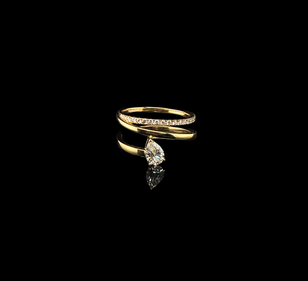 Pear Cut Engagement Ring 0.48CT - Natural