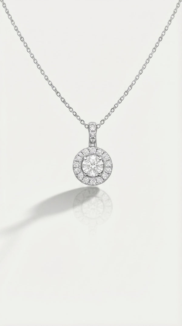 Classic - Round Brilliant Cut Halo Diamond Pendant