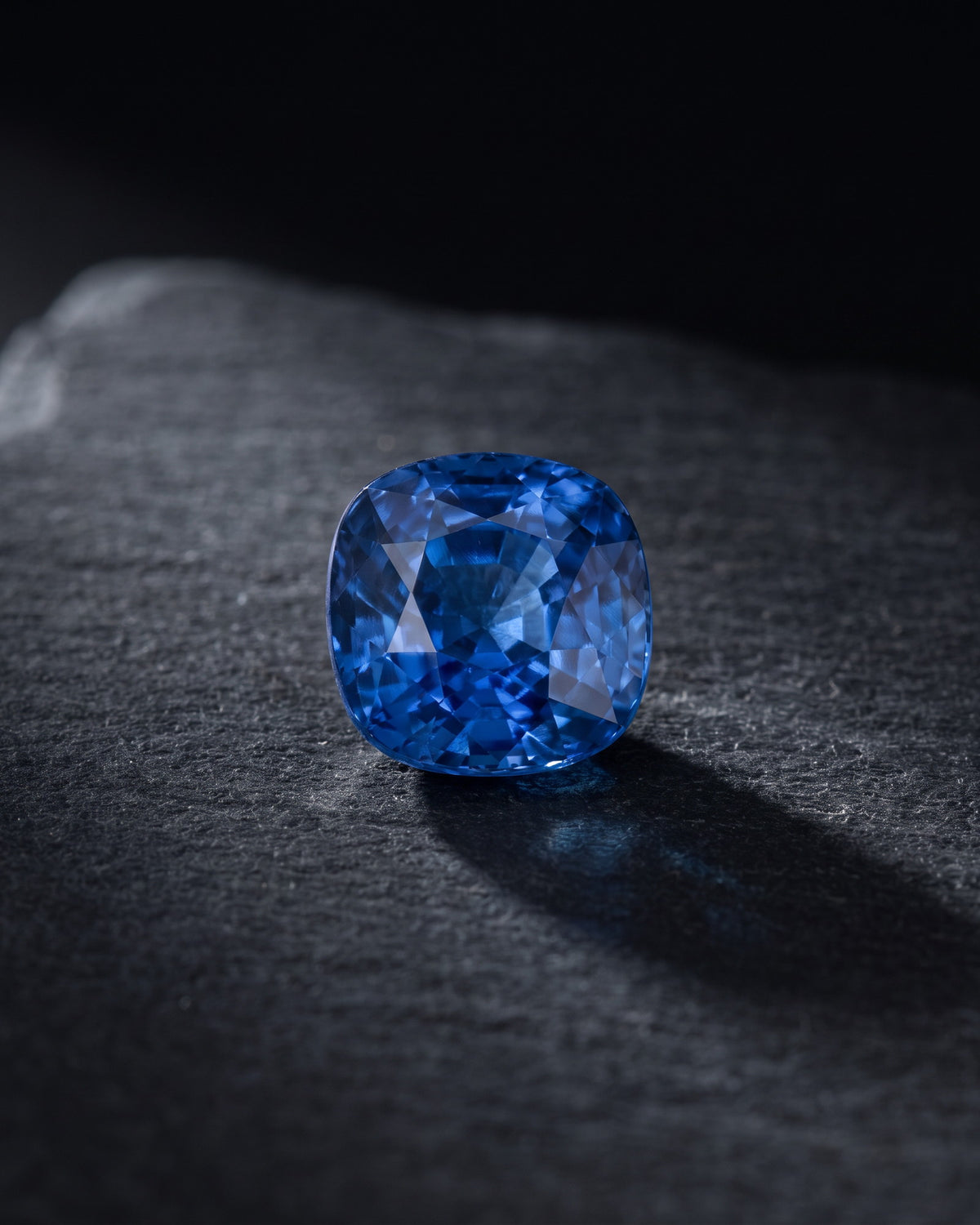 Loose Gemstone - Cushion Cut Blue Ceylon Sapphire 3.06ct — Levendi Jewellers