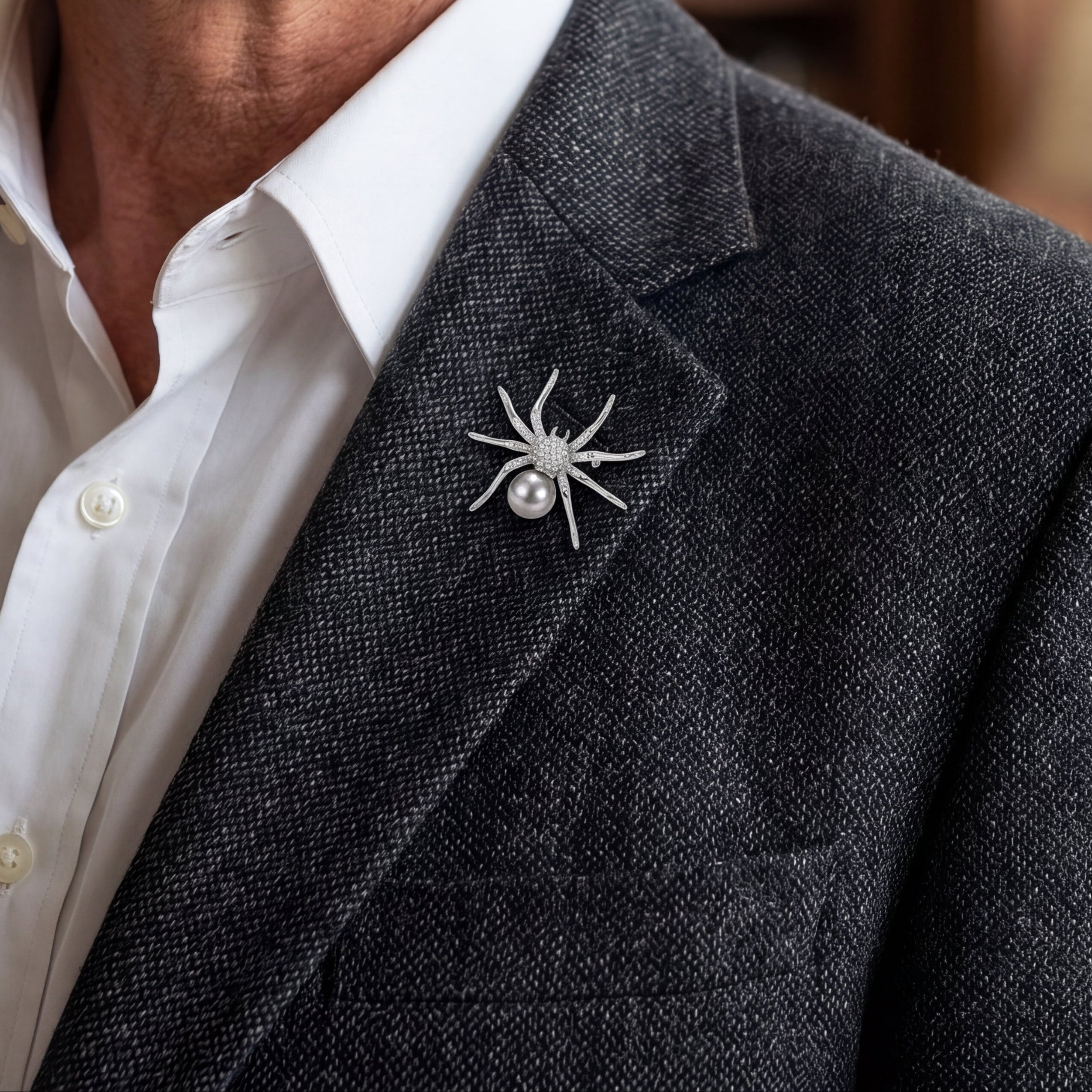 Arachnea Aurea - Web of love Diamond & Tahitian Pearl Brooch