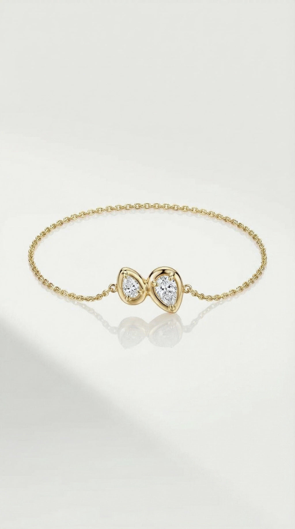 Levendi Essentials - Twins Pear Diamonds Bracelet