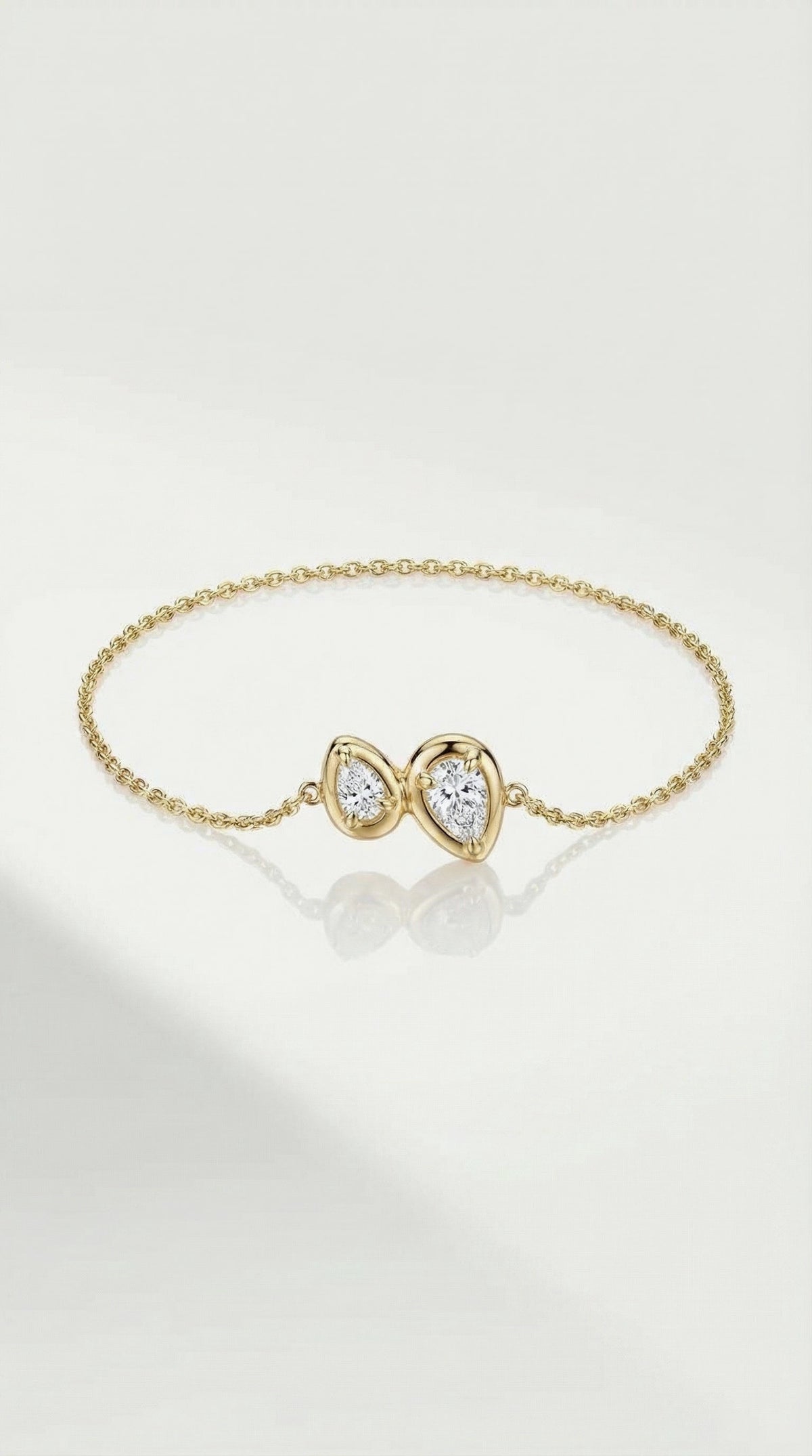 Levendi Essentials - Twins Pear Diamonds Bracelet