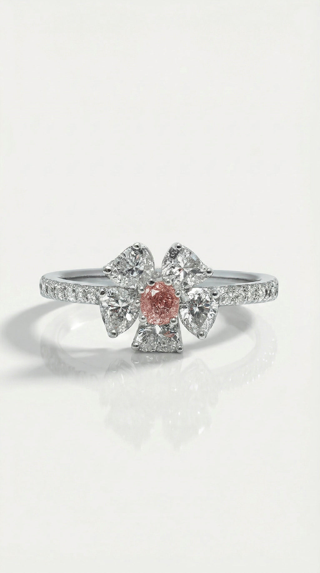 Flora Pink - Pink Diamond 0.17ct