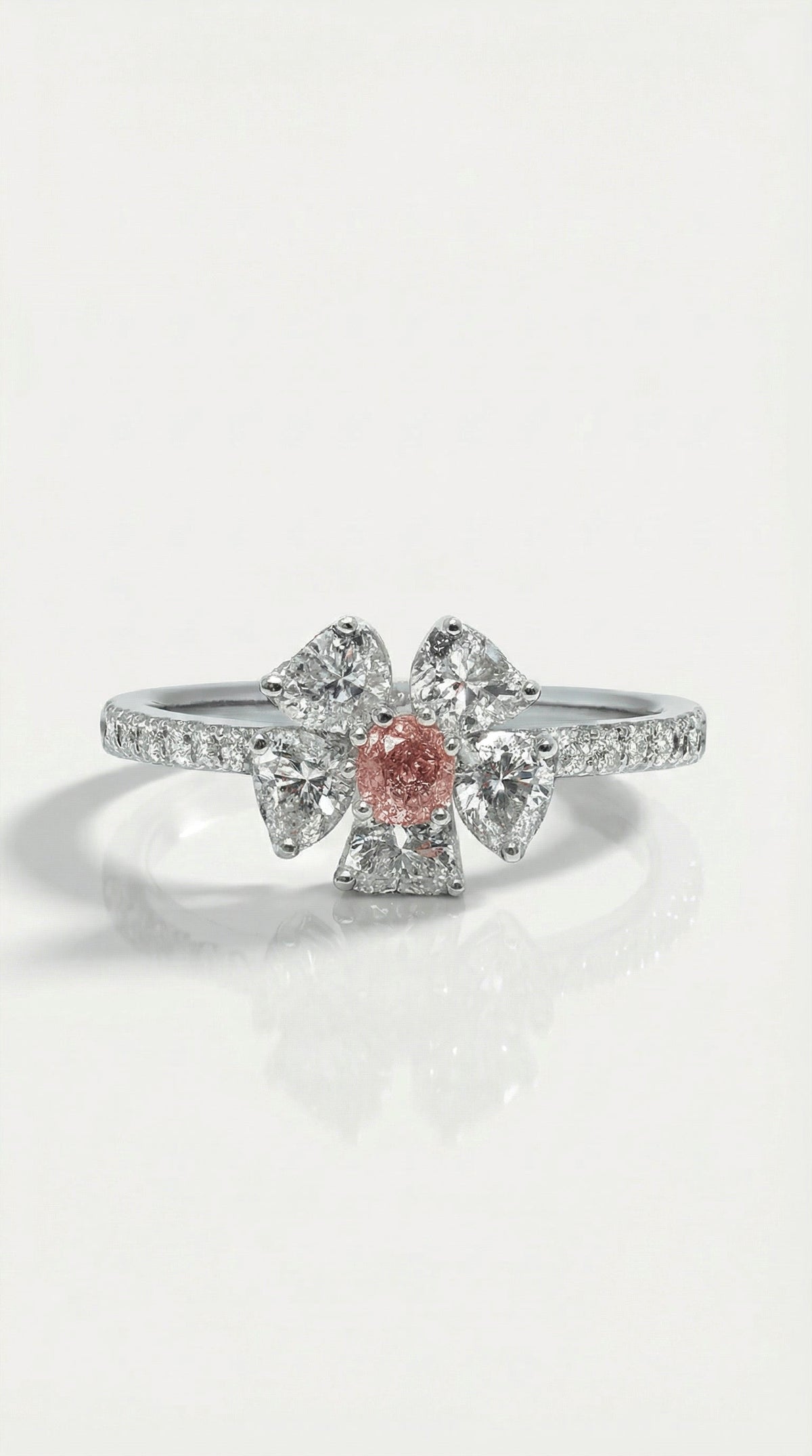 Flora Pink - Pink Diamond 0.17ct