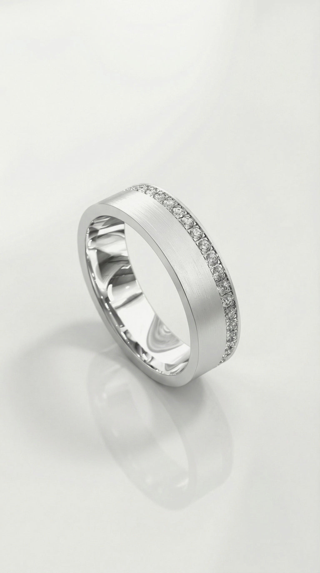 Full Circle Diamond Ring