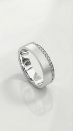 Full Circle Diamond Ring