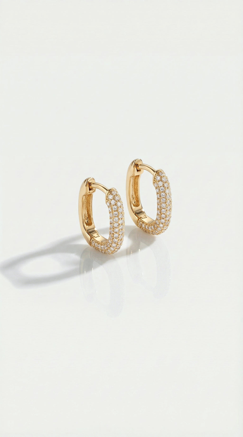 Levendi Essentials - Mini U shape Diamonds pavé Hoops
