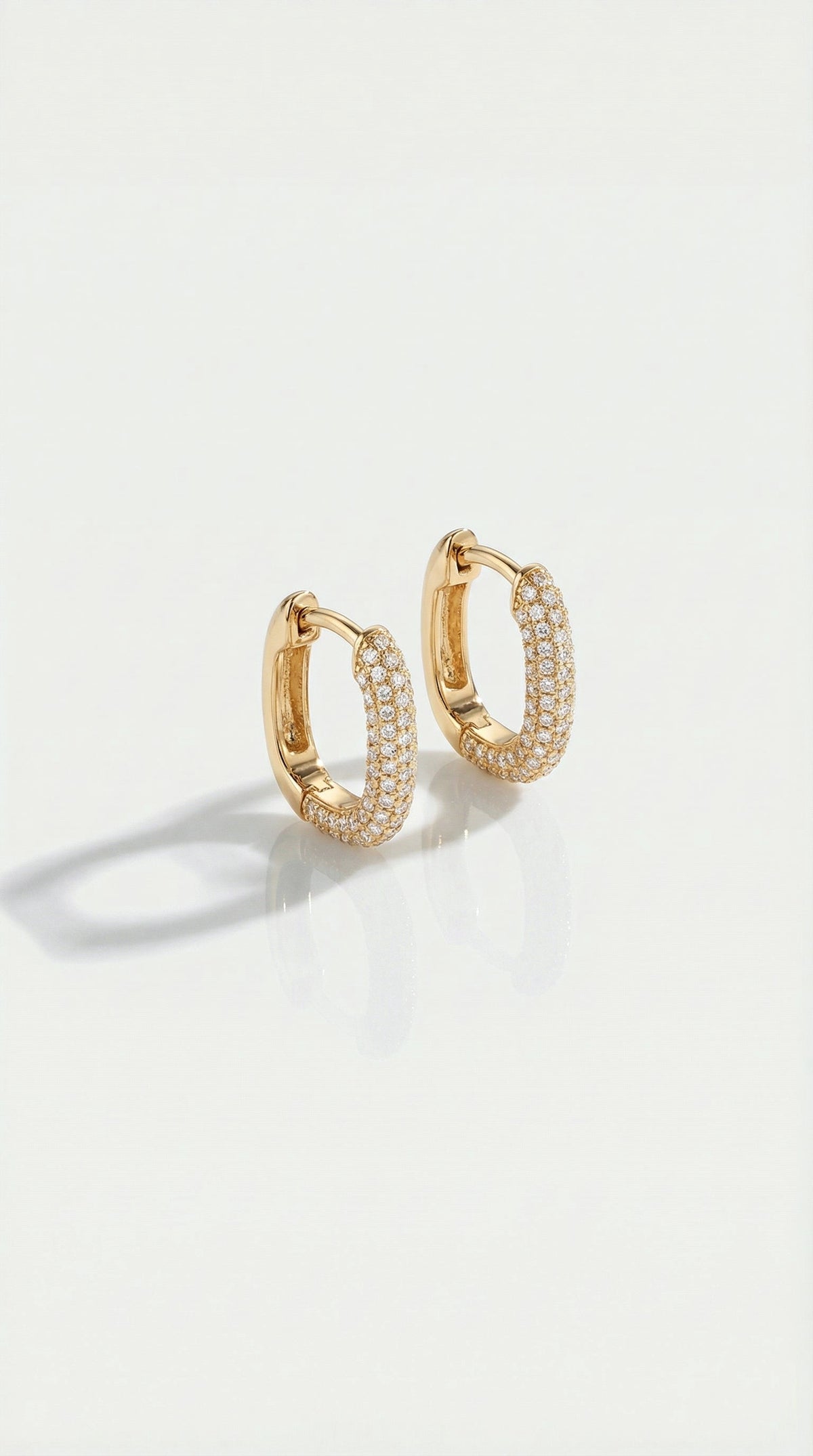 Levendi Essentials - Mini U shape Diamonds pavé Hoops