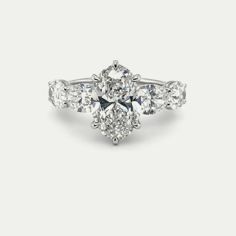 Levendi Classic - Oval 4.00ct Engagement Ring