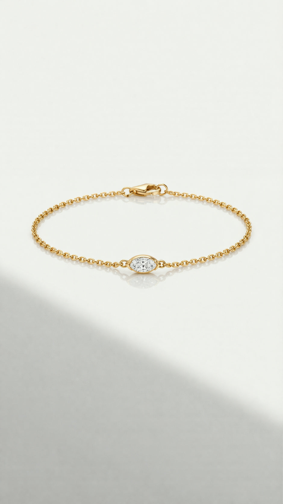 Levendi Essentials - Marquise Diamond Fine Bracelet