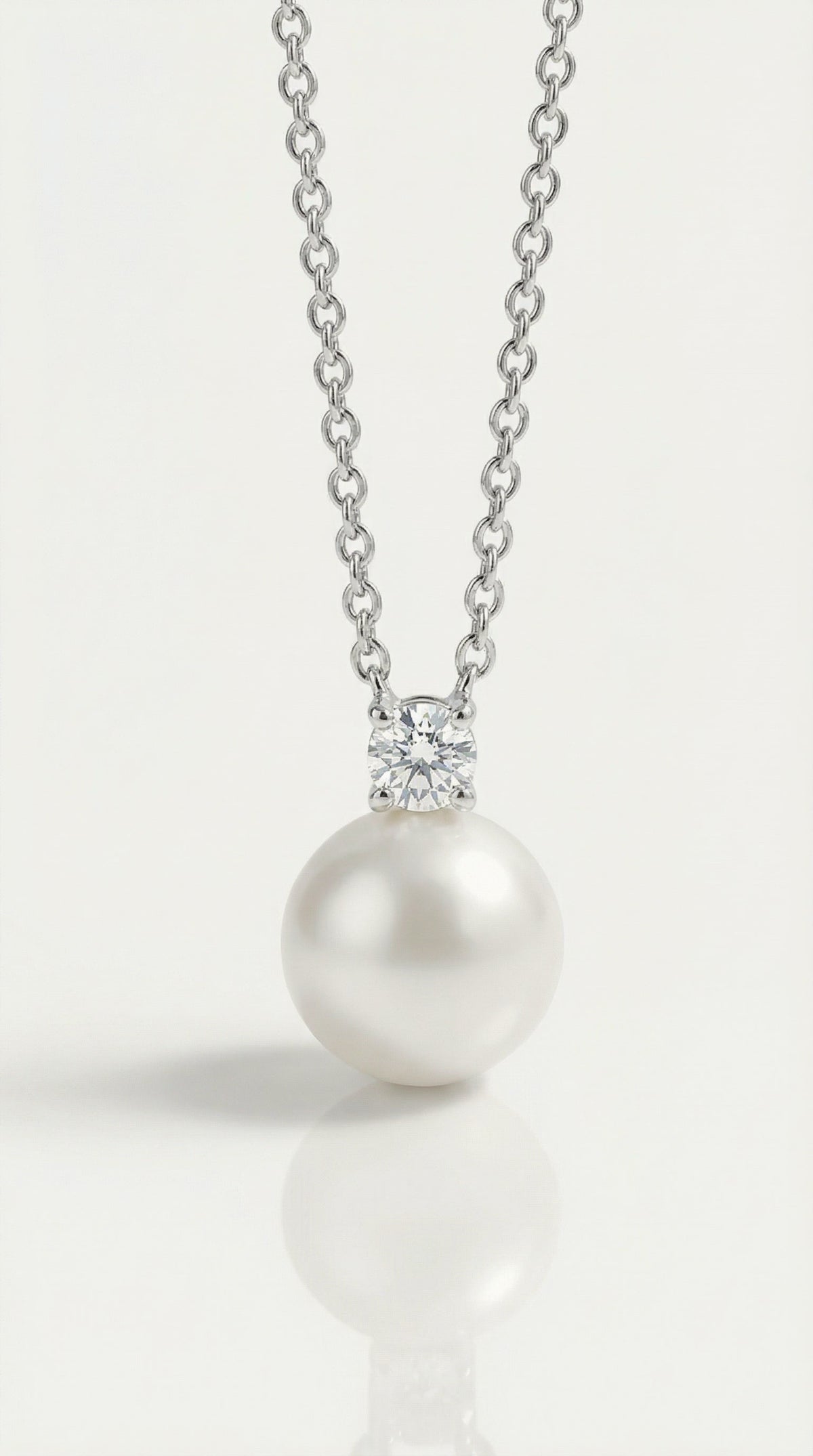 Australian South Sea Pearl - 12 mm Classic Single Diamond Pendant