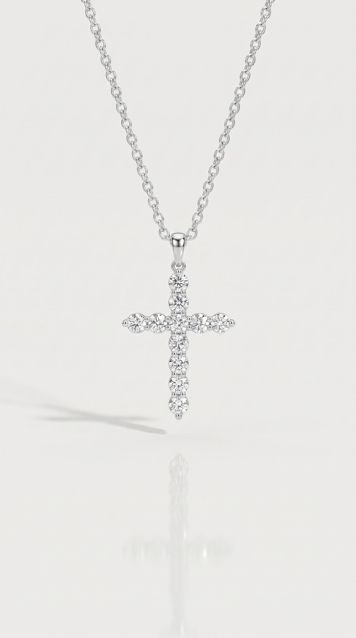 Thea - Grande Levendi Diamond Cross