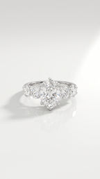 The Pénte - Platinum Diamond Ring