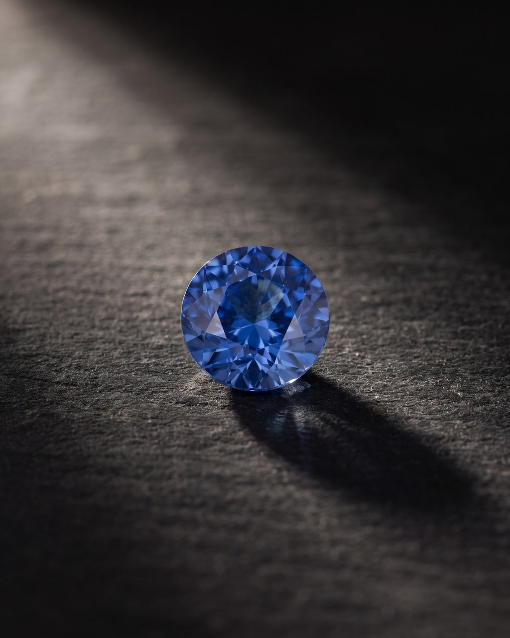 Loose Gemstone - Round Brilliant Cut Blue Ceylon Sapphire 4.14ct — Levendi Jewellers