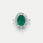 The Majesty Athena - Green Emerald Diamonds Halo
