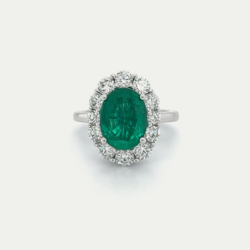 The Majesty Athena - Green Emerald Diamonds Halo