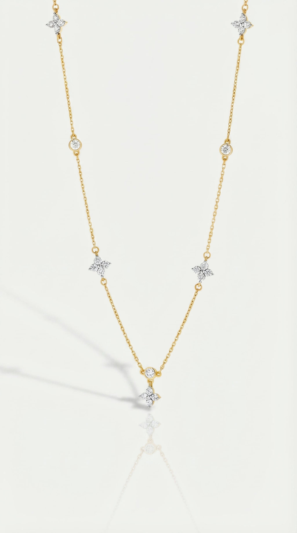 Flora Claw set Diamond Necklace 0.90 ct